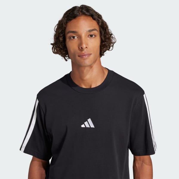 Adidas Essentials 3-Stripes Tee (Camiseta Negra con Logotipo Central y Tres Rayas de Adidas)