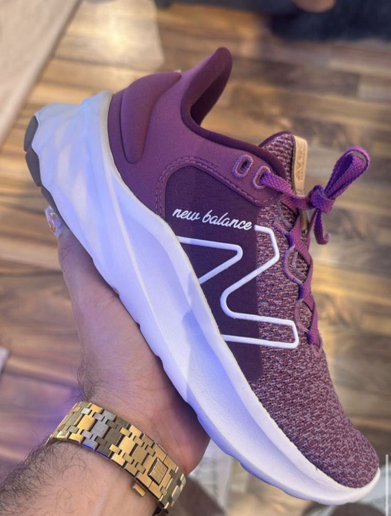 NEW BALANCE FRESH FORM ROAV
